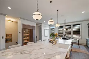 2934 Three Oaks Ln, Cincinnati, OH 45209 - Photo 15