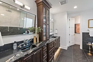 2934 Three Oaks Ln, Cincinnati, OH 45209 - Photo 25