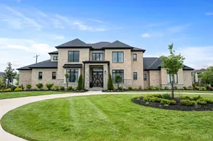 15 Old Orchard Ln, Indian Hill, OH 45242 - Photo 1