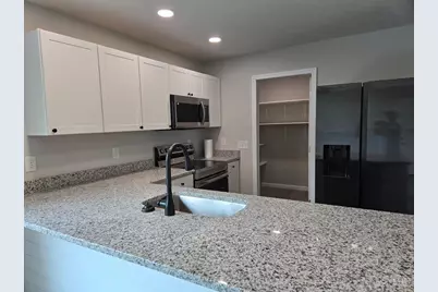 6949 W Highland Trail, Paint Township, OH 45133 - Photo 9