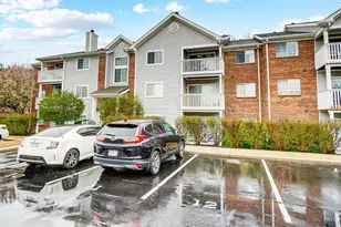 410 Carrington Ln, Loveland, OH 45140 - Photo 3