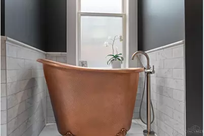 221 Kemp Alley, Cincinnati, OH 45202 - Photo 25