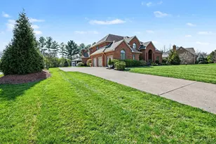 933 Country Club Dr, Pierce Township, OH 45245 - Photo 3