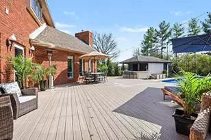 933 Country Club Dr, Pierce Township, OH 45245 - Photo 11