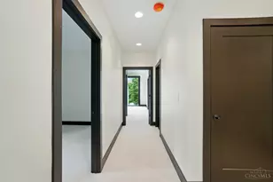 3555 Eden Ave, Cincinnati, OH 45229 - Photo 23