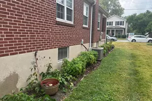 958 Summit Ave, Glendale, OH 45246 - Photo 17