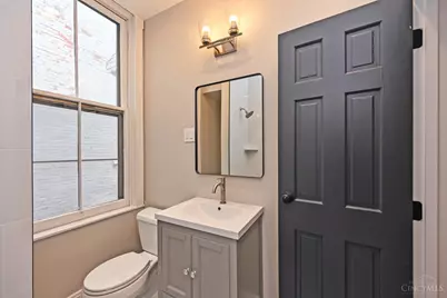 1739 Chase Avenue, Cincinnati, OH 45223 - Photo 21