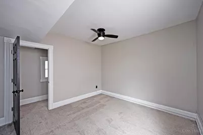 1739 Chase Avenue, Cincinnati, OH 45223 - Photo 41