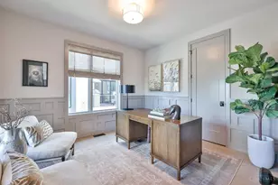 2930 Three Oaks Ln, Cincinnati, OH 45209 - Photo 3