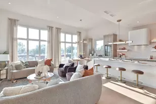 2930 Three Oaks Ln, Cincinnati, OH 45209 - Photo 7