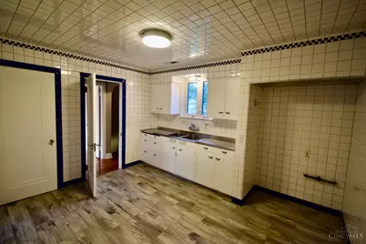 3255 Linwood Avenue, Cincinnati, OH 45226 - Photo 17