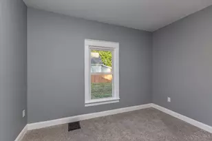 2121 Roosevelt Blvd, Middletown, OH 45044 - Photo 9