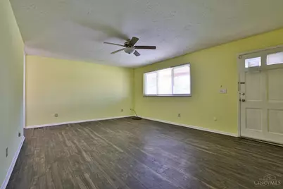 918 Glasgow Drive, Forest Park, OH 45240 - Photo 7