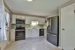 1786 Woodpine Ln, Anderson Township, OH 45255 - Photo 9