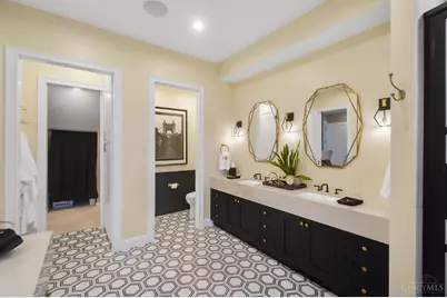 341 Oregon Street, Cincinnati, OH 45202 - Photo 41