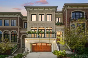 341 Oregon St, Cincinnati, OH 45202 - Photo 1