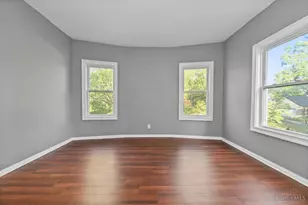 1958 Fairfax Dr, Cincinnati, OH 45207 - Photo 19