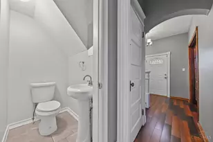 1958 Fairfax Dr, Cincinnati, OH 45207 - Photo 15