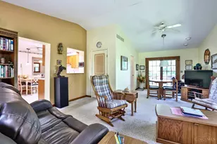 1190 Sugartree Ct, Springfield Township, OH 45231 - Photo 11