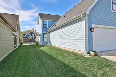 465 Cayman Circle, Tipp City, OH 45371 - Photo 5