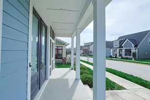 465 Cayman Cir, Tipp City, OH 45371 - Photo 3