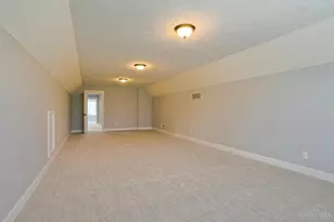 465 Cayman Cir, Tipp City, OH 45371 - Photo 39