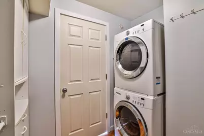 1040 Hatch Street, Cincinnati, OH 45202 - Photo 23