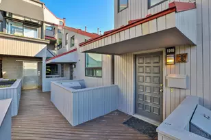 1040 Hatch St, Cincinnati, OH 45202 - Photo 3