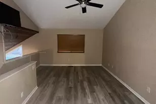 9462 Hunters Creek Dr, Blue Ash, OH 45242 - Photo 11