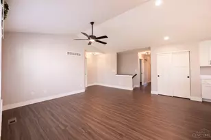 1956 Redbud Dr, Hamilton, OH 45013 - Photo 7