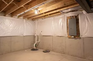 1956 Redbud Dr, Hamilton, OH 45013 - Photo 39