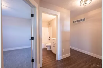 1956 Redbud Drive, Hamilton, OH 45013 - Photo 5