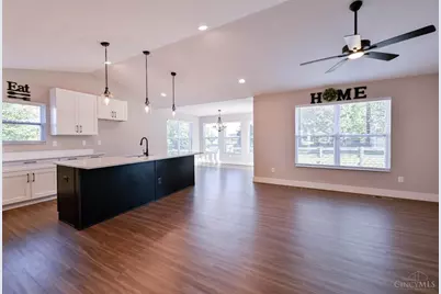 1956 Redbud Drive, Hamilton, OH 45013 - Photo 9