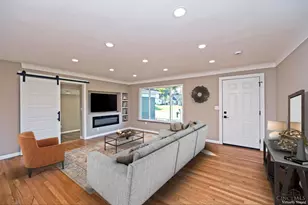 8512 Prilla Ln, Anderson Township, OH 45255 - Photo 7