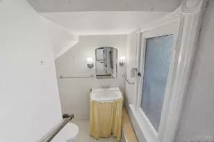 3990 Beechwood Ave, Cincinnati, OH 45229 - Photo 25