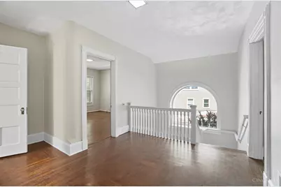 3990 Beechwood Avenue, Cincinnati, OH 45229 - Photo 31