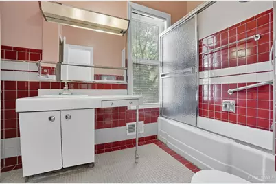 3990 Beechwood Avenue, Cincinnati, OH 45229 - Photo 39