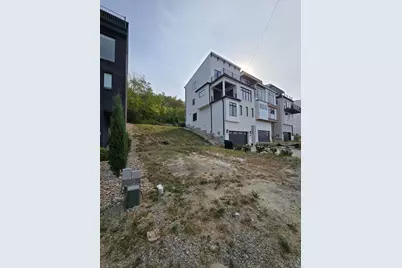 3942 Feemster Street, Cincinnati, OH 45226 - Photo 1