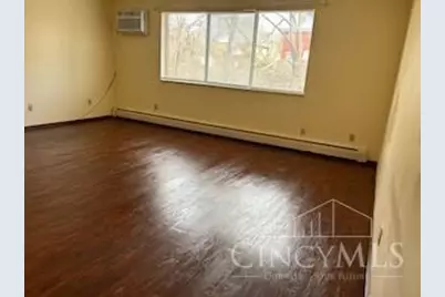 952 Seton Avenue, Cincinnati, OH 45205 - Photo 3