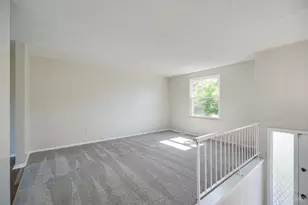 10359 Hawkhurst Dr, Colerain Township, OH 45231 - Photo 3