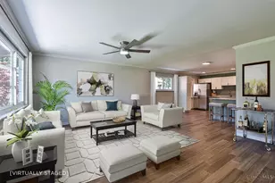 958 Hollytree Dr, Springfield Township, OH 45231 - Photo 5