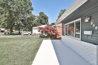 958 Hollytree Drive, Springfield Township, OH 45231 - Photo 3