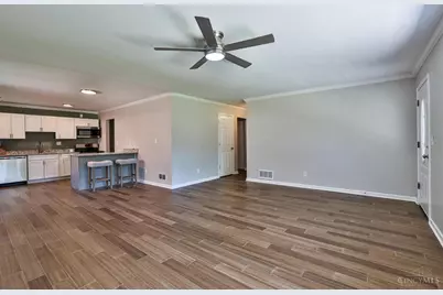 958 Hollytree Drive, Springfield Township, OH 45231 - Photo 7