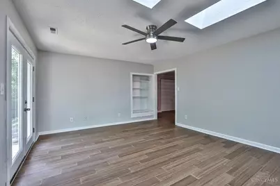 958 Hollytree Drive, Springfield Township, OH 45231 - Photo 13