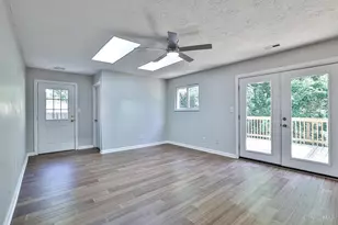 958 Hollytree Dr, Springfield Township, OH 45231 - Photo 11