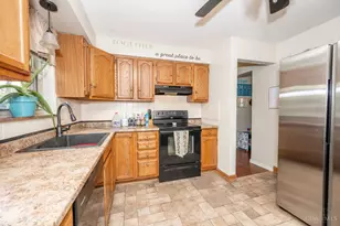 4730 Hardwick Dr, Cincinnati, OH 45238 - Photo 15