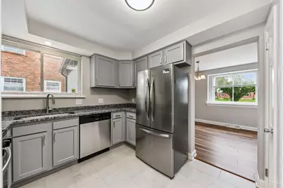 7247 Reading Road, Cincinnati, OH 45237 - Photo 17