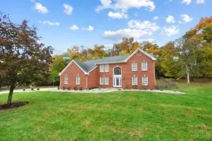 2558 Apple Ridge Ln, Amberley, OH 45236 - Photo 9