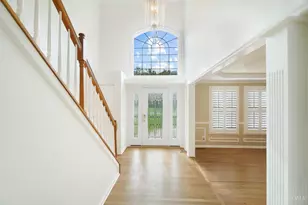 2558 Apple Ridge Ln, Amberley, OH 45236 - Photo 3