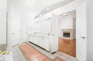 2558 Apple Ridge Ln, Amberley, OH 45236 - Photo 43